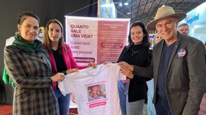 Camiseta autografada por Maiara e Maraisa é doada para campanha "Ame o Matteo"