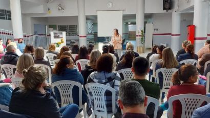 Professores da Rede Municipal participam de capacitação para construção do Currículo