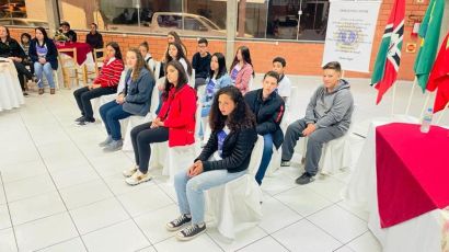 Projeto “Escola do Futuro” forma primeira turma em Xanxerê
