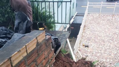 Deslizamento causa estrago em residência do bairro Santa Cruz em Xanxerê
