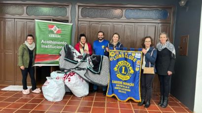 Serviço de Acolhimento Casulo recebe cobertores do Lions Clube Inovação