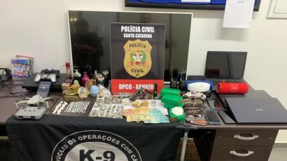 Polícia Civil cumpre mandados de busca e apreensão em Xanxerê e quatro pessoas são presas