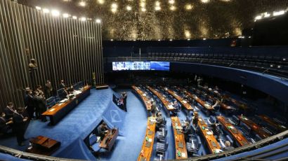 Senado pode votar hoje pacotes de medidas sobre preço de combustíveis
