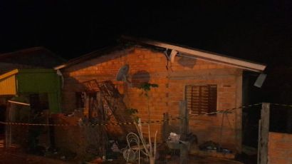 Residência é consumida por incêndio em Xaxim