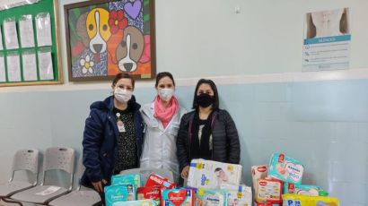 HRSP recebe doação de fraldas da Confraria das Guardiãs