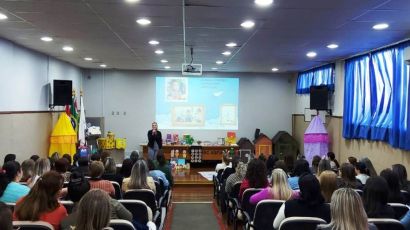 Secretaria de Educação promove troca de experiência com professores da Educação Infantil
