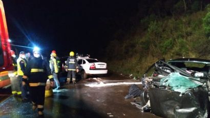 Criança e outras três pessoas morrem em acidente na BR-282, em Ponte Serrada