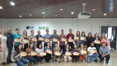 Seminário da Acix e CDL forma 20 novos empretecos