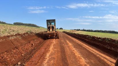 Secretaria de Agricultura divulga cronograma de melhorias nas estradas do interior