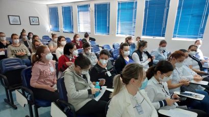 Colaboradores do HRSP participam de palestra organizada pelo Senac