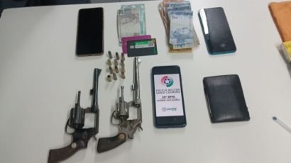 Três pessoas são detidas após perseguição policial em Faxinal dos Guedes