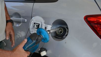 Petrobras anuncia nova redução no preço da gasolina nas distribuidoras
