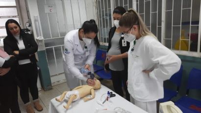 HRSP capacita profissionais de enfermagem sobre Parada Cardiorrespiratória adulta e neonatal