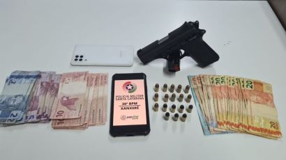 Adolescente é apreendido com arma e dinheiro em Xanxerê