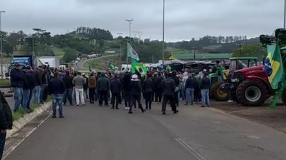 Manifestações seguem em Xanxerê e bloqueio da BR-282 volta a acontecer