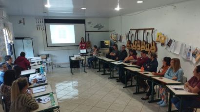 Transtorno de aprendizagem: profissionais dos SCFVs são capacitados para melhorar atendimento