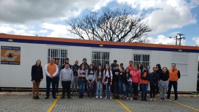 Alunos das escolas Nossa Senhora Aparecida e Janete Cassol visitam radar meteorológico