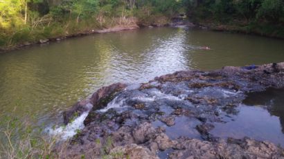 Jovem morre afogado enquanto nadava em cachoeira
