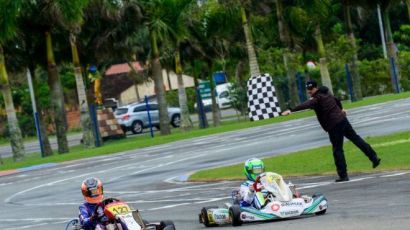 Após vice catarinense, Gabriel Moura embarca para Espanha para o mundial de kart