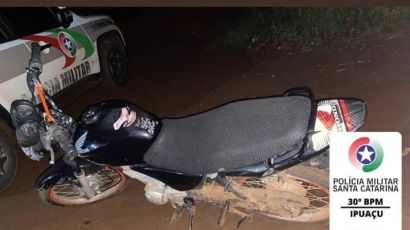 Motocicleta com registro de furto é recuperada em Ipuaçu
