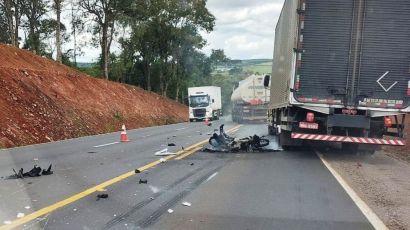 Motociclista morre em grave acidente na BR-282