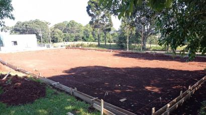 Quadra de areia está sendo construída no bairro Castelo Branco