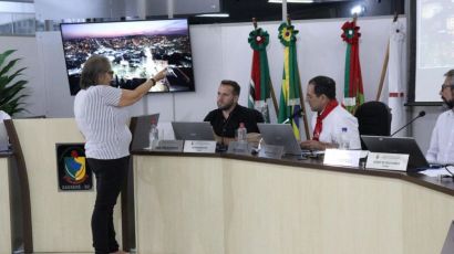 Posse de nova vereadora e participação do patrão do CTG marcam sessão da Câmara