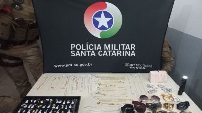 PM recupera partes dos objetos furtados em joalheria em Xaxim