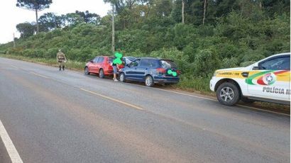 Colisão entre dois veículos é registrada na SC-480, em Xanxerê