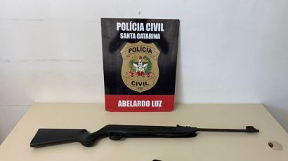 Polícia Civil apreende dois simulacros de arma de fogo