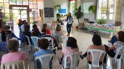 Procon de Xanxerê realiza palestra para esclarecer idosos sobre golpes
