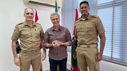Prefeito Martarello recebe Homenagem da Polícia Militar de Xanxerê 