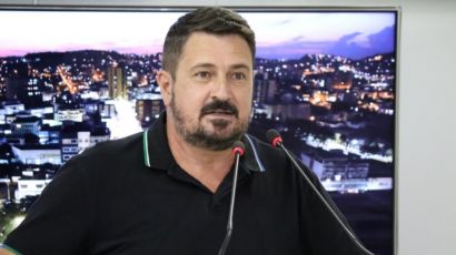 Vereador cobra do Demut melhorias no atendimento de idosos