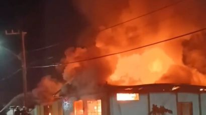 Incêndio destrói edificações em Abelardo Luz na noite de terça-feira (25)