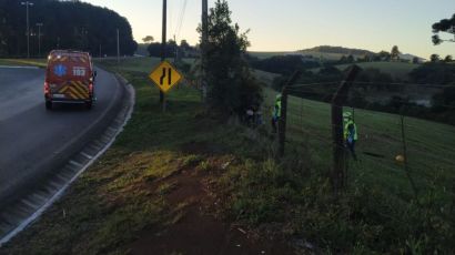 Motociclista morre após saída de pista na BR-282, em Faxinal dos Guedes