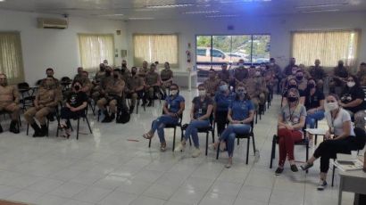Policiais recebem capacitação especializada para atendimento de ocorrências que envolvam autista