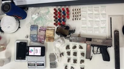 Duas mulheres são presas e submetralhadora artesanal é encontrada durante ação da PM de Xaxim 