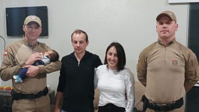 Abelardo Luz - Bebê é salvo de engasgamento com auxílio de policiais militares