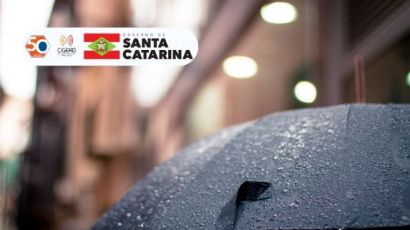 Frente fria muda o tempo em SC no final de semana