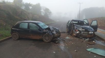 Duas pessoas ficam feridas em acidente de trânsito em avenida de Xaxim