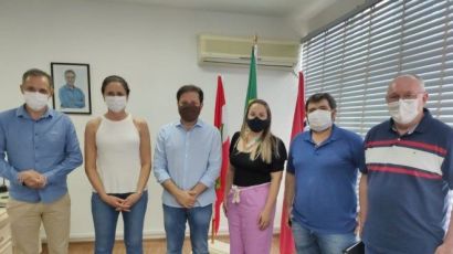 Deputada confirma emenda de R$ 200 mil para revitalização do Parque da Femi