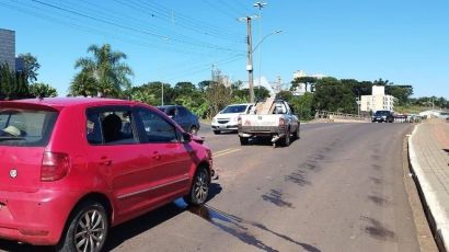 Motorista embriagado tenta fugir após se envolver em acidente no Centro de Xanxerê