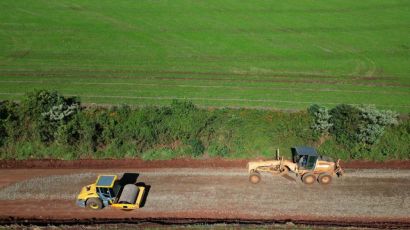 Estradas do interior de Xanxerê recebem manutenção pela Secretaria de Agricultura