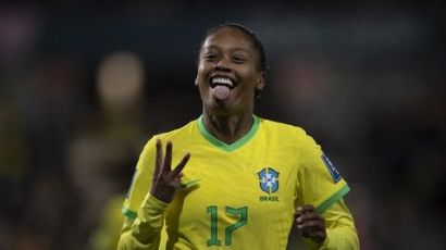 Brasil estreia com goleada na Copa do Mundo Feminina