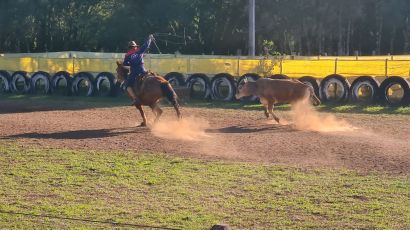 Mais de mil pessoas prestigiaram a final do Campeonato Municipal de Laço em São Domingos