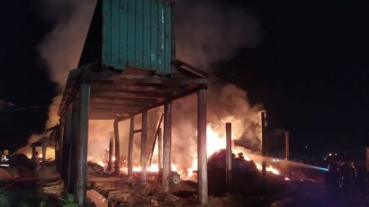 Madeireira é atingida por incêndio em Ponte Serrada