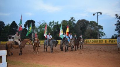 Baile, jantar fandango e churrasco marcam as comemorações da Semana Farroupilha em Xanxerê