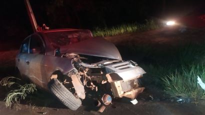 Jovem morre em colisão entre carro e caminhão na SC-480 em Xanxerê