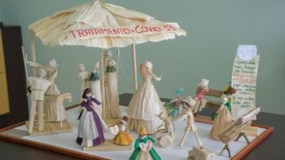 Oficina “Do grão a Palha - Tecendo a história de Xanxerê” transforma palha de milho em arte