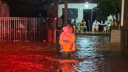 Chuva intensa causa alagamentos e deixa pessoas ilhadas em Xanxerê